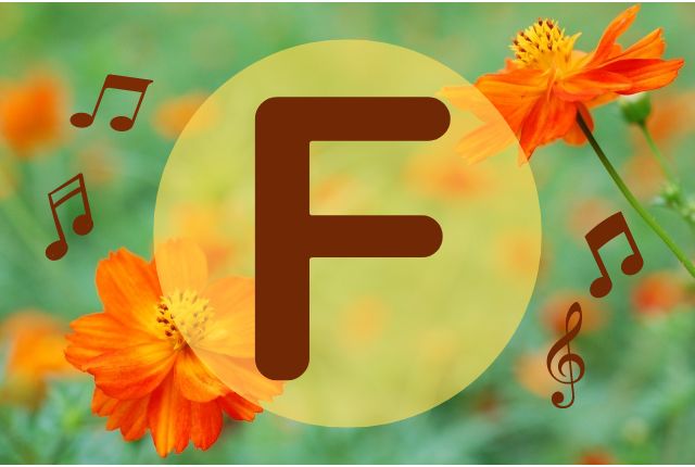 花畑の背景にアルファベットのFが書かれています。